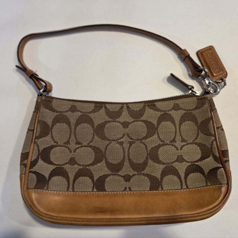 COACH RARE CASINO SIGNATURE & LEATHER TRIM SHOULDER BAG,Brown/Tan.